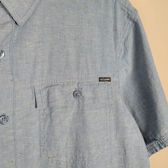 Columbia Size XL Short Sleeve Button Up Shirt Blue With Multicolor Threads - Picture 7 of 12